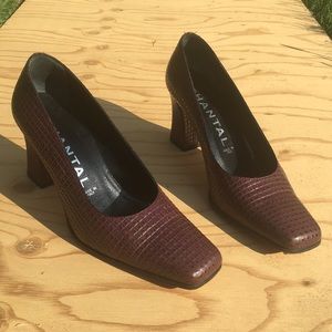 CHANTAL Purple pumps square toe